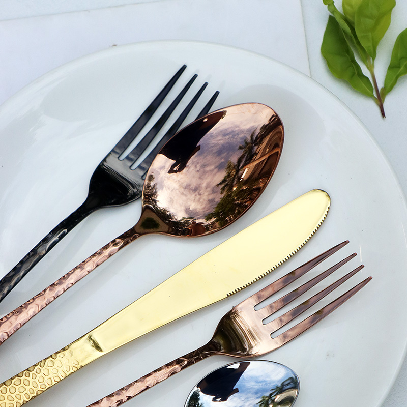 a09b stainless steel cutlery sets with hammered pattern for family (复制)